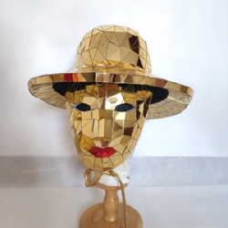 Mirror girl Mask with red Lips